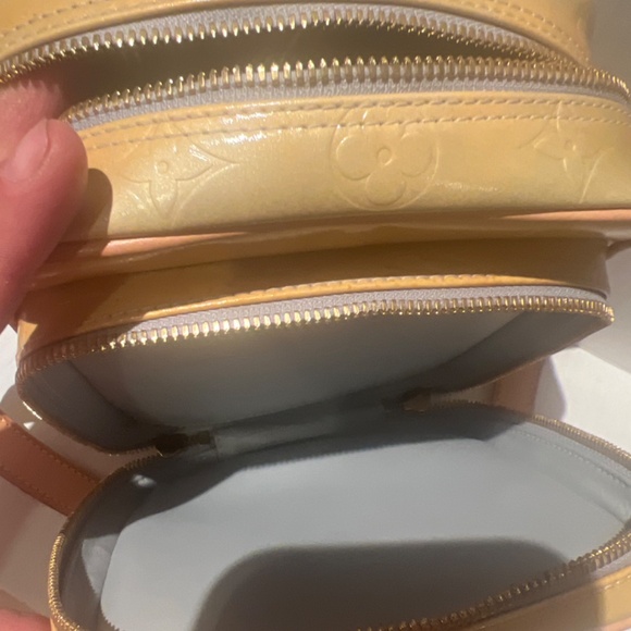 Louis Vuitton Shoulder bag/Crossbody Wooster pale Yellow Vernis - Picture 10 of 11